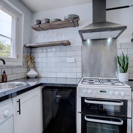 Stunning Designer Apartment In An Ancient Building NWI Exterior foto