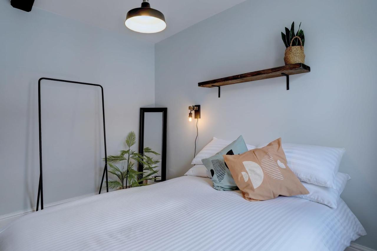 Stunning Designer Apartment In An Ancient Building NWI Exterior foto